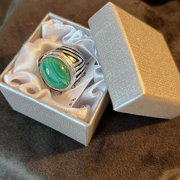Artisan Made Malachite Ring in 925 Sterling Silver 8.5 - Picture 8 of 10